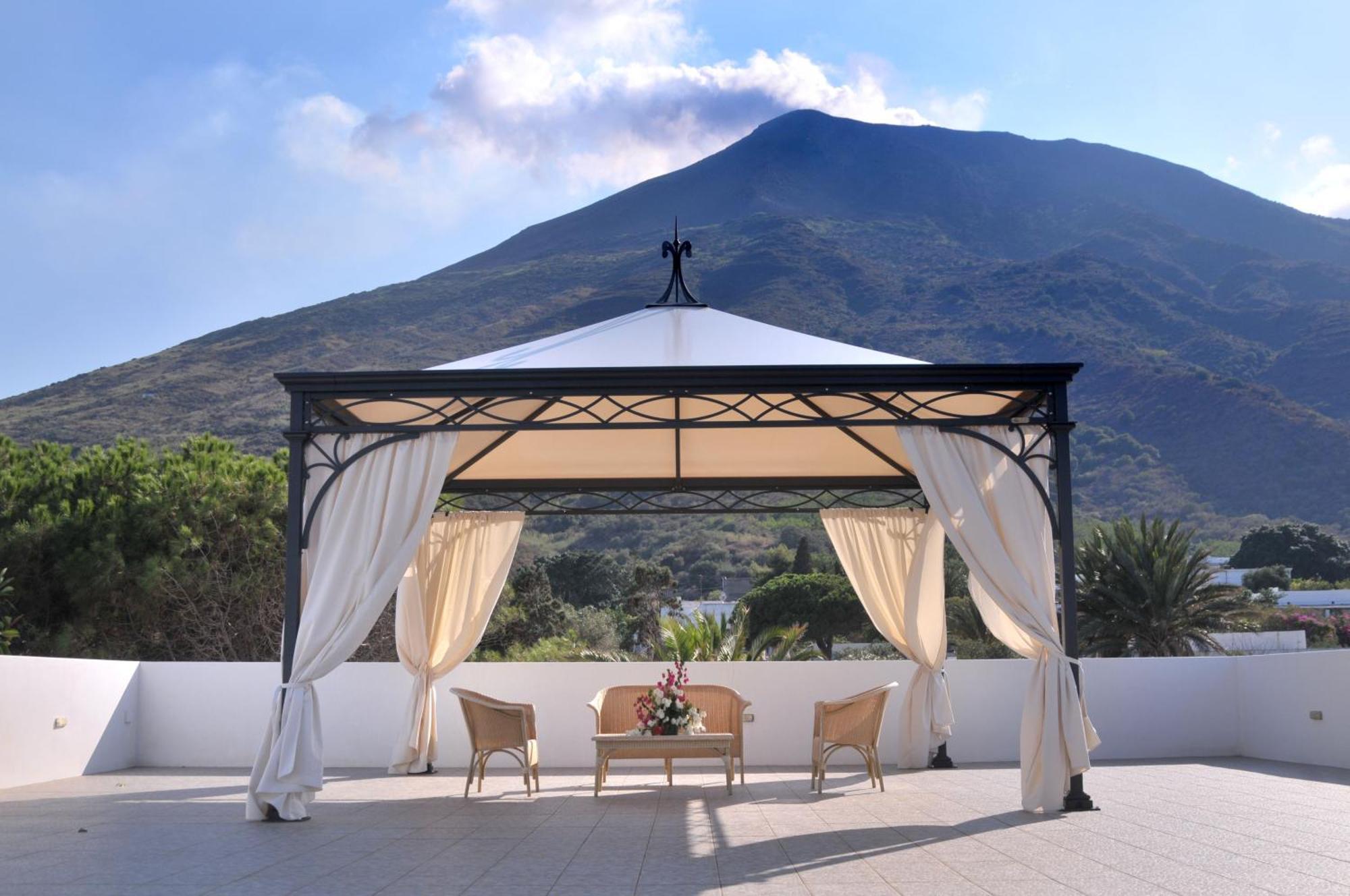 Hotel Villaggio Stromboli - Isola Di Stromboli Exterior photo