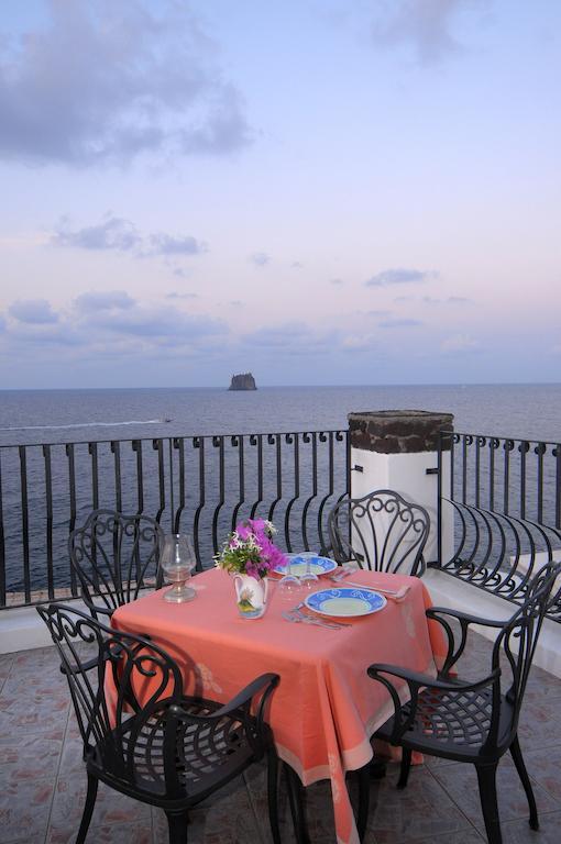 Hotel Villaggio Stromboli - Isola Di Stromboli Exterior photo