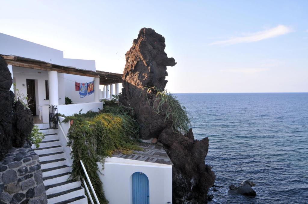 Hotel Villaggio Stromboli - Isola Di Stromboli Exterior photo