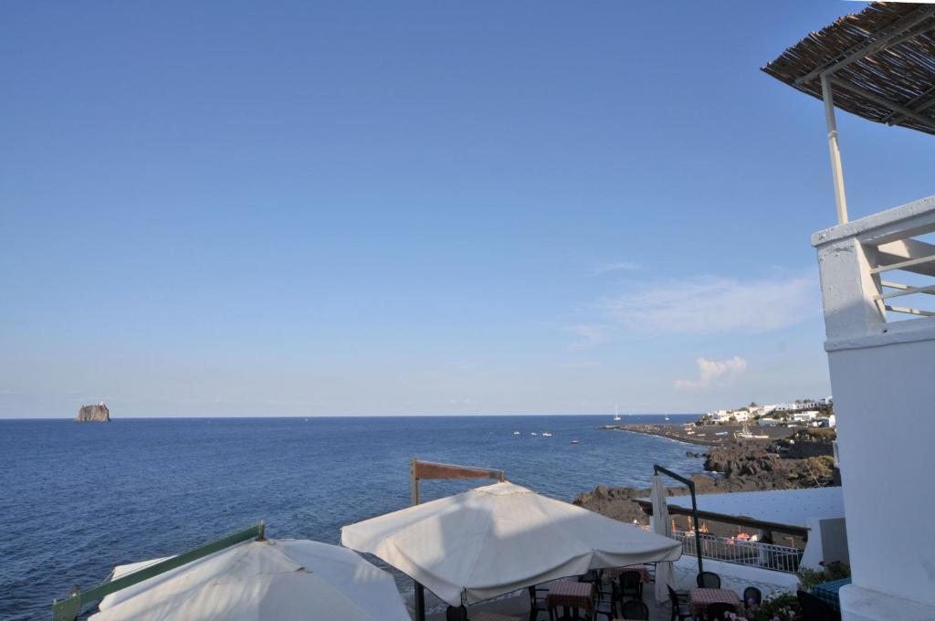 Hotel Villaggio Stromboli - Isola Di Stromboli Exterior photo