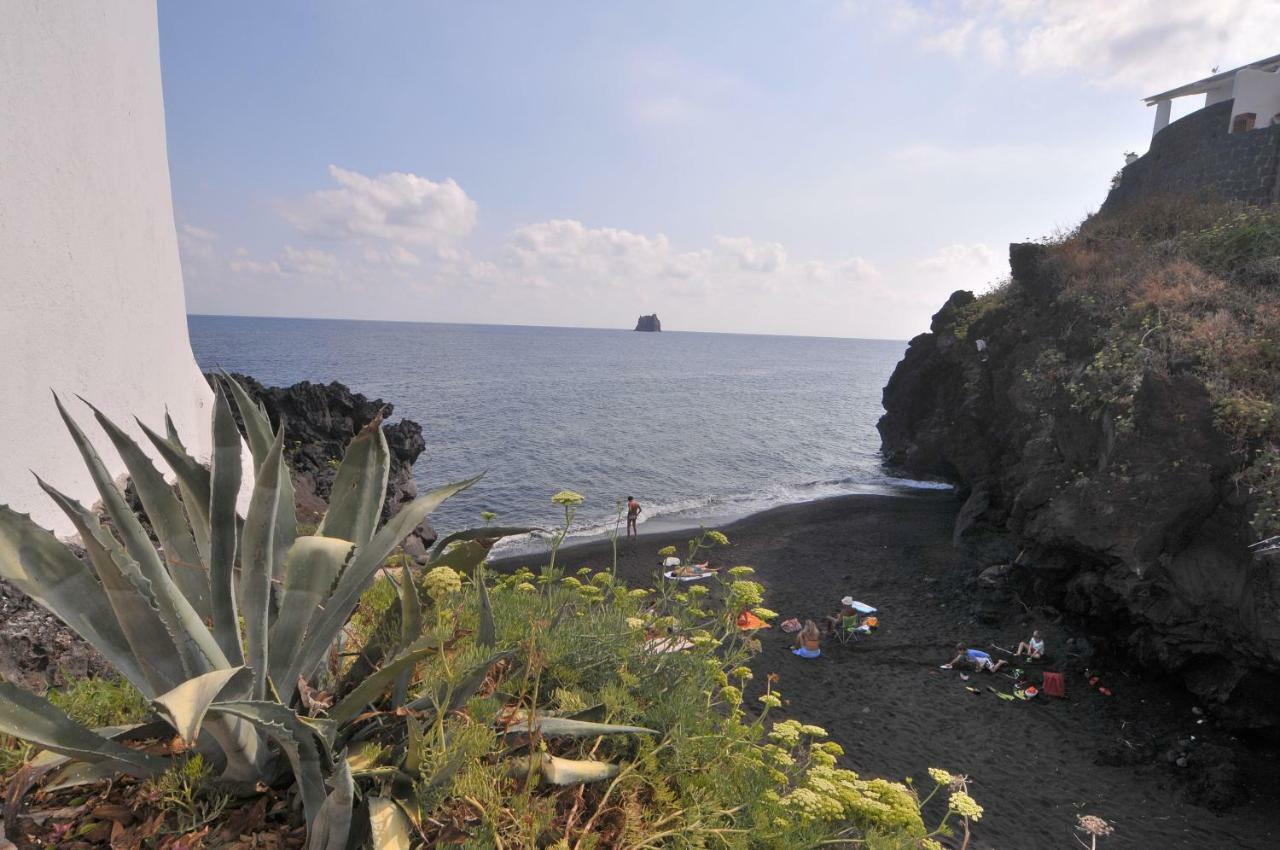 Hotel Villaggio Stromboli - Isola Di Stromboli Exterior photo